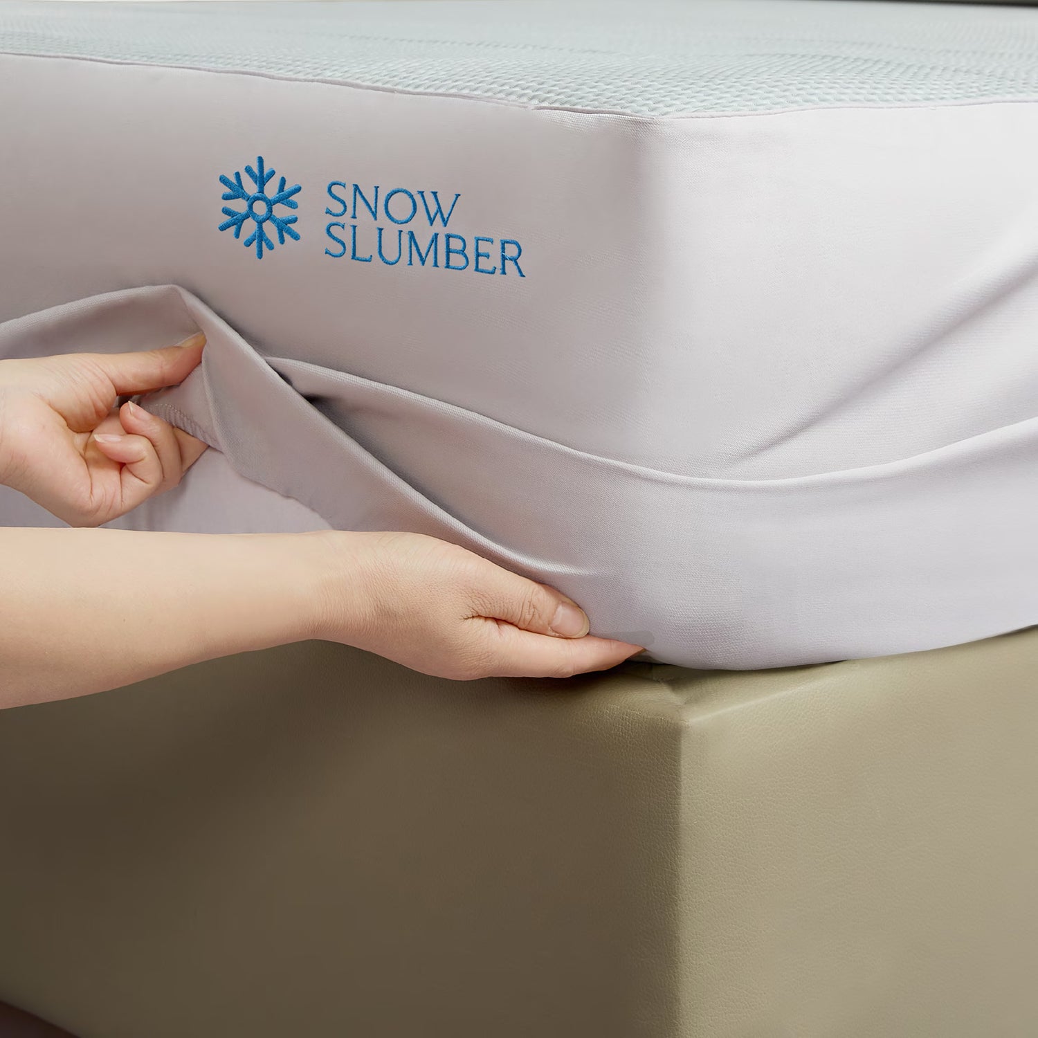 Snow Mattress Protector